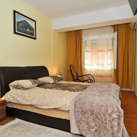 Apartment S&T Teodo Esterno foto